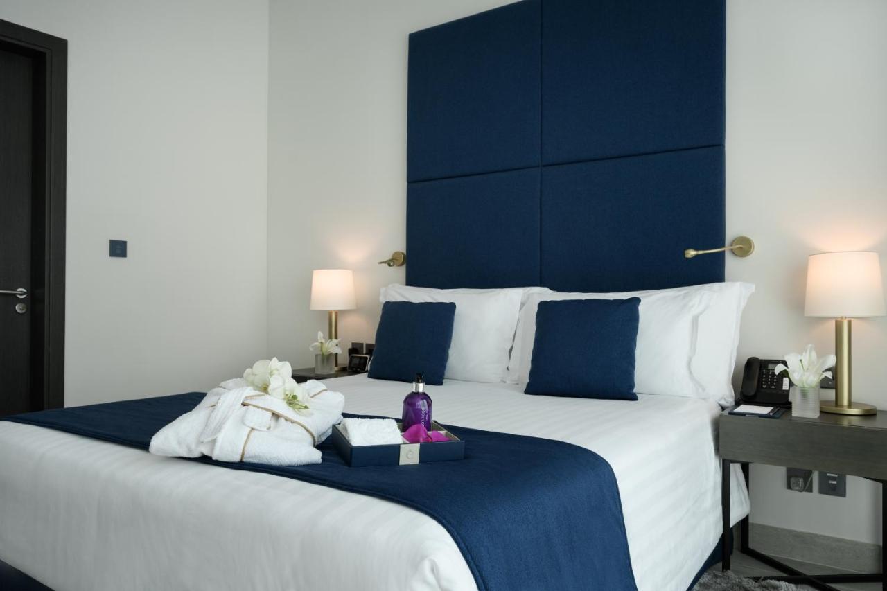 Centara West Bay Hotel & Residences Доха Екстериор снимка Deluxe room