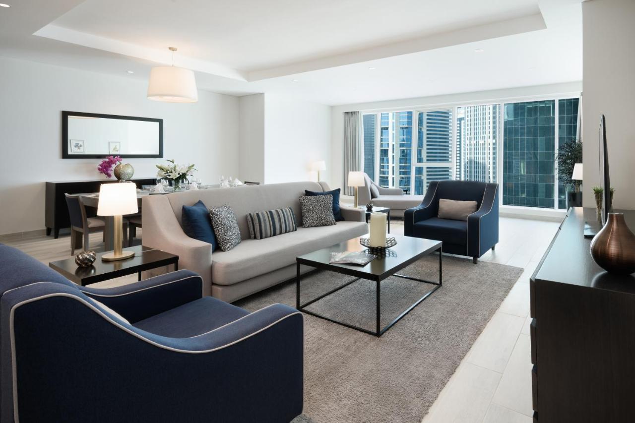Centara West Bay Hotel & Residences Доха Екстериор снимка Living room