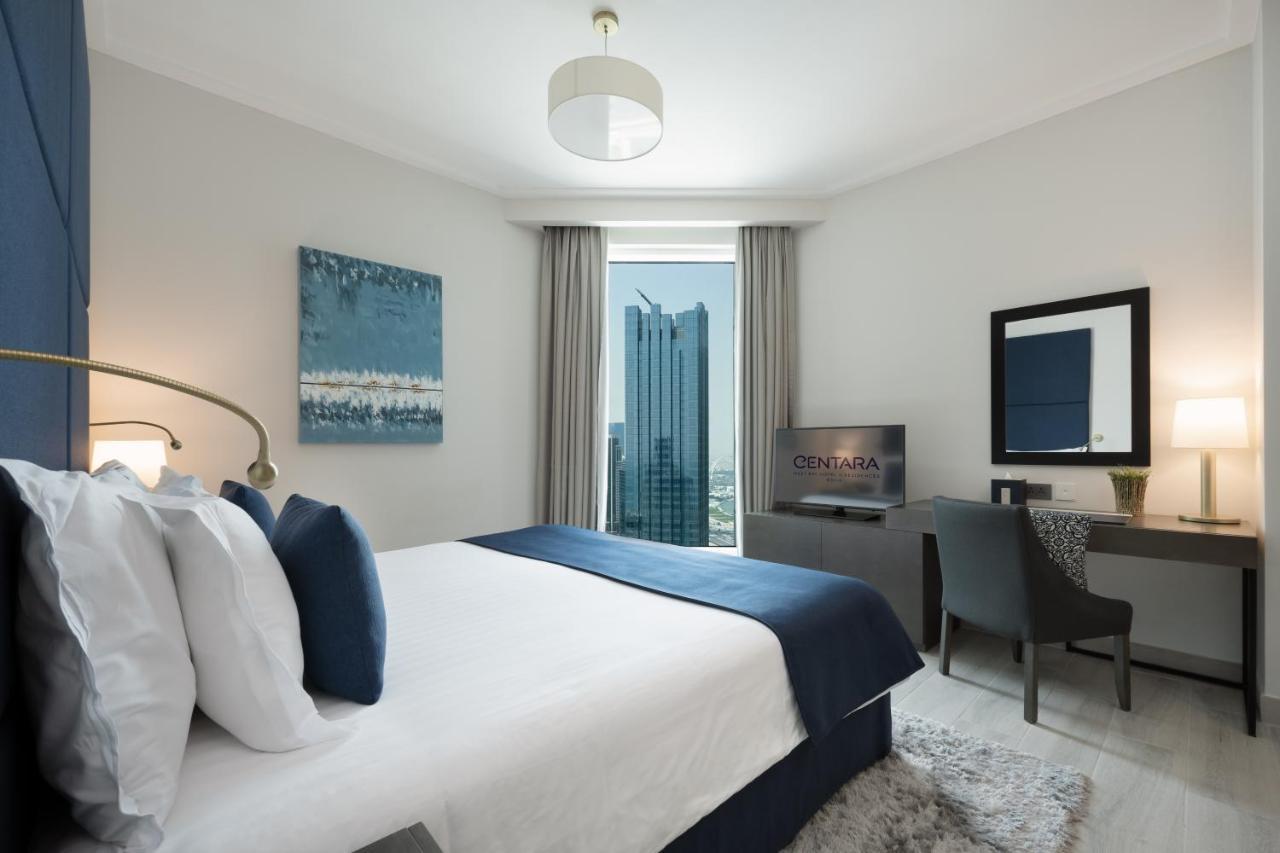 Centara West Bay Hotel & Residences Доха Екстериор снимка A bedroom at the hotel